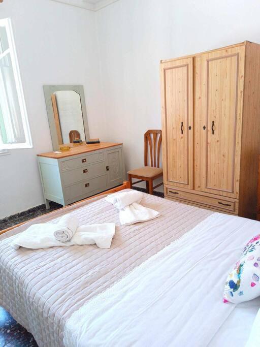 Rest Comfort Location Paxos Hospitality