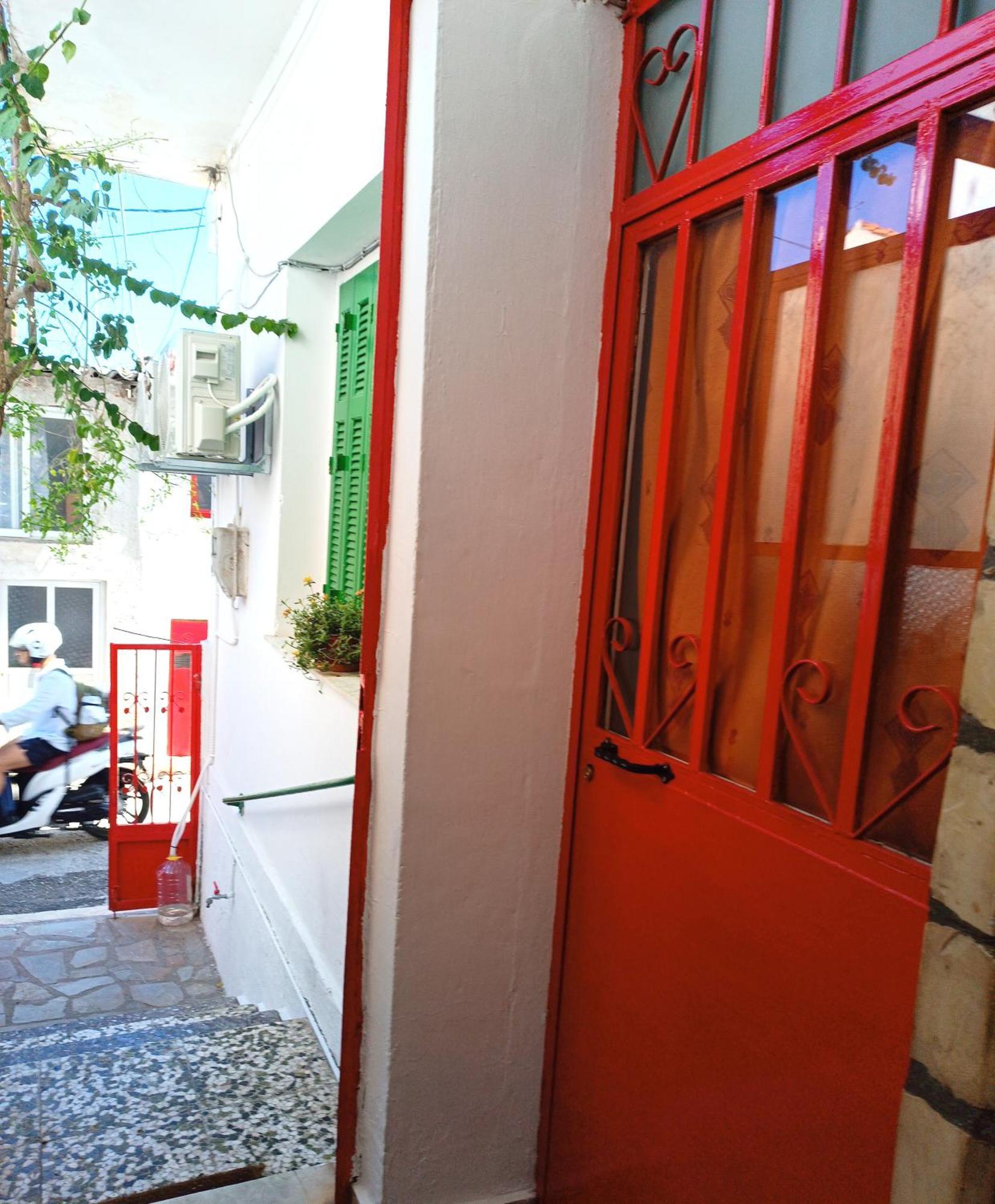Rest Comfort Location Paxos Hospitality
